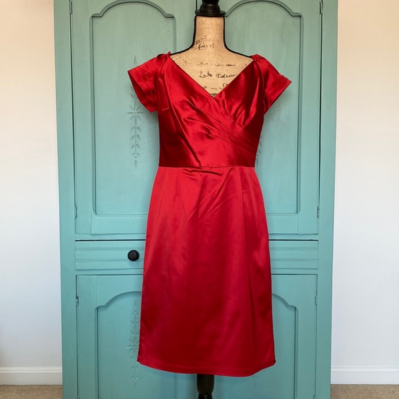 Chetta B Dress. Red Sateen Feel. Size 12. Beautiful Fabric - Picture 1 of 14